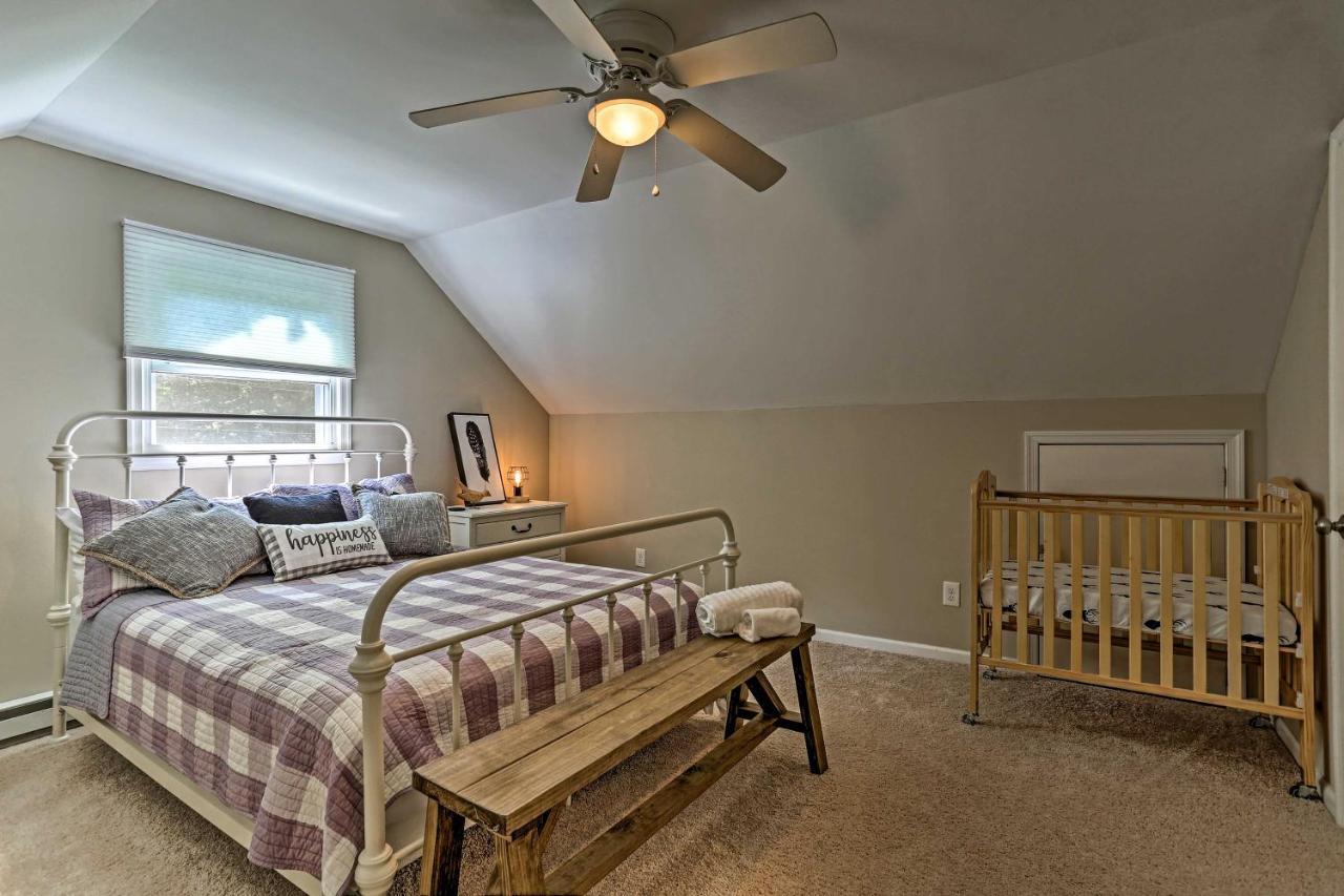Modern With Deck And Gas Grill! * East Stroudsburg